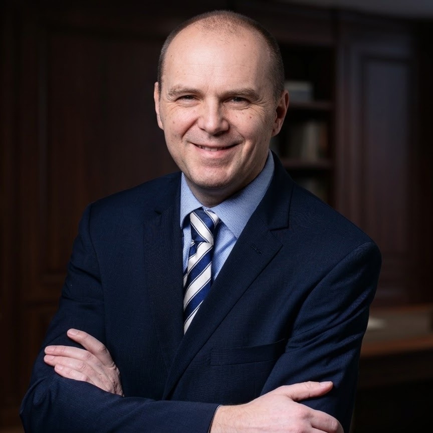 Aleksander Grosz – Interim Manager Berlin